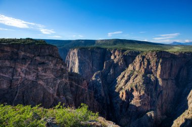 Gunnison Ulusal Parkı 'nın Kara Kanyonu