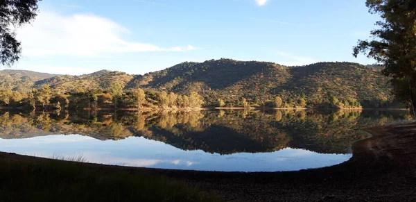 2018 - Paraje Natural de Sierra Morena, embalse del Encinarejo, Andjar
