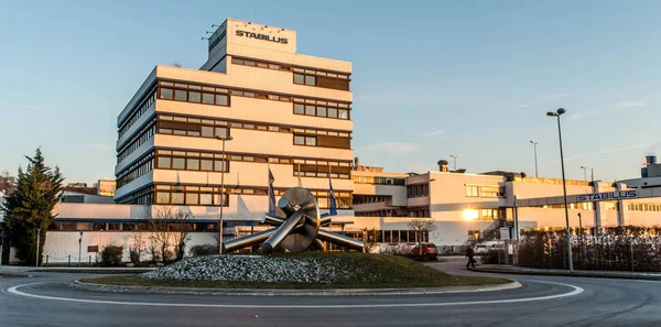 Koblenz Almanya 09.07.2017 görünümünü Stabilus merkez ve Koblenz sen fabrikada fabrika binaları da görebilirsiniz