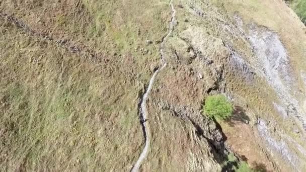 Glen Coe Highlands Scozia tiro aereo escursionismo e vista panoramica — Video Stock