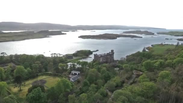 Aearial shot Paysage Loch Dunvegan Île de Skye Écosse Grande-Bretagne — Video