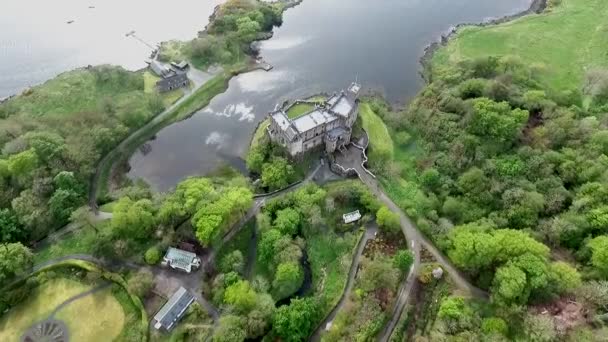 Aearial manzara Loch Dunvegan Isle of Skye İskoçya İngiltere vurdu — Stok video