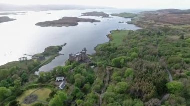 Aearial manzara Loch Dunvegan Isle of Skye İskoçya İngiltere vurdu
