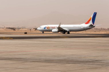 Kahire Mısır 26.05.2018 - Mısır uçak Fly ayakta konumdan Kairo Uluslararası Havaalanı Otopark için