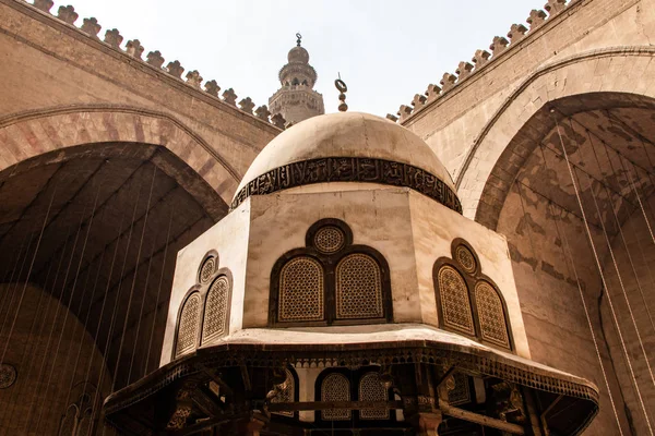 As grandes mesquitas do sultão Hassan e Al-Rifai no Cairo - Egito — Fotografia de Stock