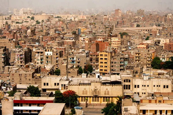 Воздушный вид на город Каир, Египет, Африка. Каир - самый большой город на африканском континенте — стоковое фото