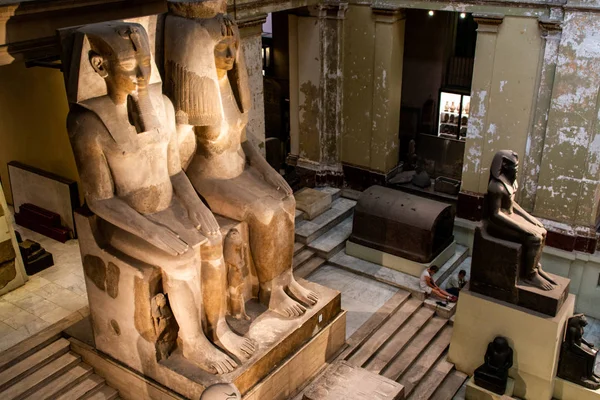 Kahire, Mısır, 25.05.2018 içinde müze Mısır eski eserler Antik Sanat geniş koleksiyonuna ev — Stok fotoğraf