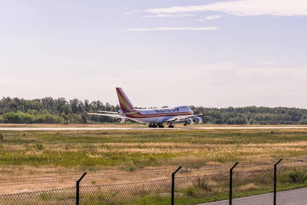 Frankfurt Alemanha 11.08.19 Kalitta Air Boeing 747 Jumbo Jet 4-motor avião a jato a partir do aeroporto de Fraport decolagem — Fotografia de Stock