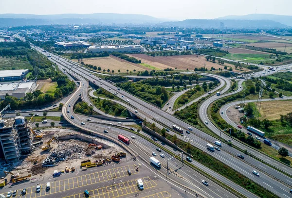 Veduta aerea di un incrocio autostradale con un interscambio trifoglio Germania Coblenza — Foto Stock