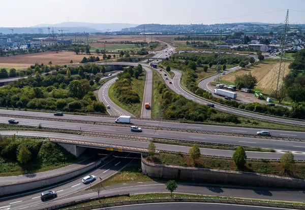 Luchtfoto van de snijlijn van een snelweg en een klaver-blad uitwisseling Duitsland Koblenz — Stockfoto