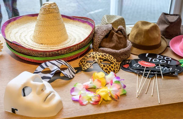 Retro Party ayarla gözlük, şapka, dudaklar, bıyıklar, maskeler photo booth parti düğün komik resimler tasarım