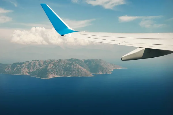 Vista Desde Ventana Del Avión Turismo Viaje Ala Avión Volando —  Fotos de Stock