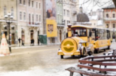 Bulanık kış arka plan şehir turistik tren Tur gezi yeni yıl faritale Noel mucizesi tatil ruh atmosfer yaşam tarzı blizzard soğuk kar panorama eski şehrin düşüyor