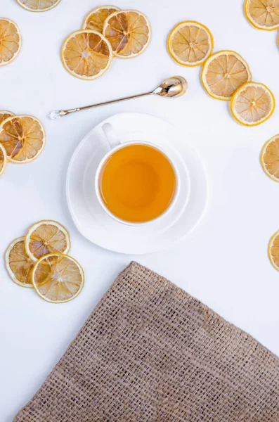 Pomarańczowa Ziołowe Herbaty Boże Narodzenie Cynamon Kardamon Filiżanki Miodu Biały — Zdjęcie stockowe