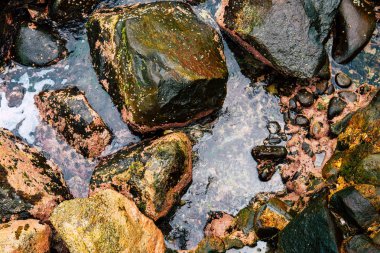 Taşların dokusu ve arkaplanı. Kaya dokusu