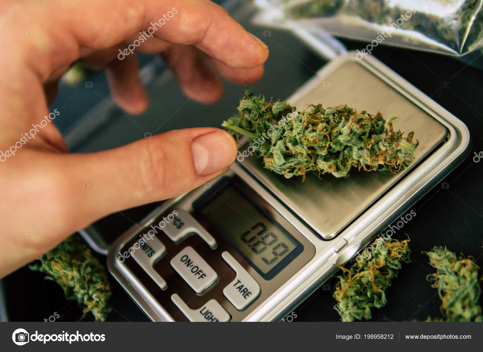 Грамм травы. 1 грамм марихуаны. 1 грамм травы. 1 грамм конопли. Как выглядит 3 грамма.