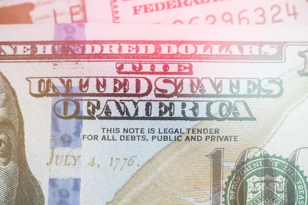 미국 100 달러 지폐에 벤 프랭클린의 얼굴의 클로즈업 매크로 라이트 토닝 — 스톡 사진