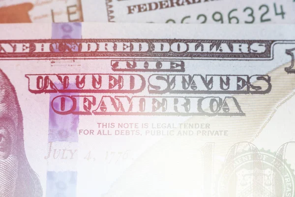 미국 100 달러 지폐에 벤 프랭클린의 얼굴의 클로즈업 매크로 라이트 토닝 — 스톡 사진