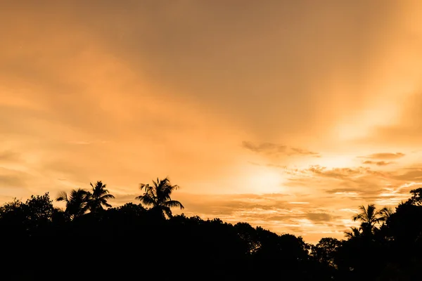 A noite está chegando Fiery Backdrop — Fotografia de Stock