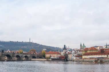 görünümü, Çek Cumhuriyeti. Vltava Nehri Prag Kalesi ve Saint Vitus Katedrali panoramik