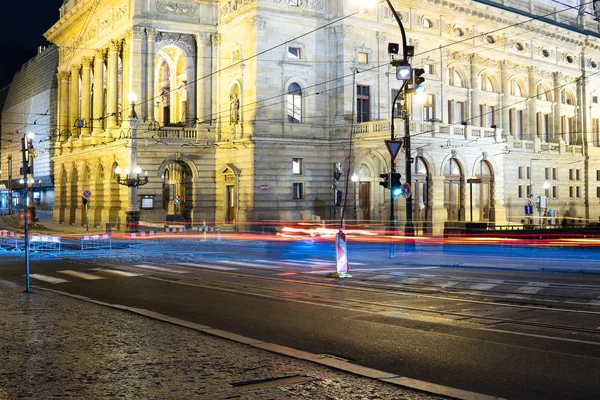 Nacht europäische Stadtarchitektur der antiken europäischen Stadt Prag — Stockfoto