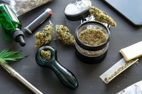 Kenevir tomurcukları için CBD ve THC. Makro kenevir ot tomurcuklanır
