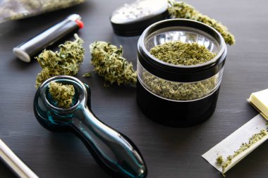 Kenevir tomurcukları için CBD ve THC. Makro kenevir ot tomurcuklanır