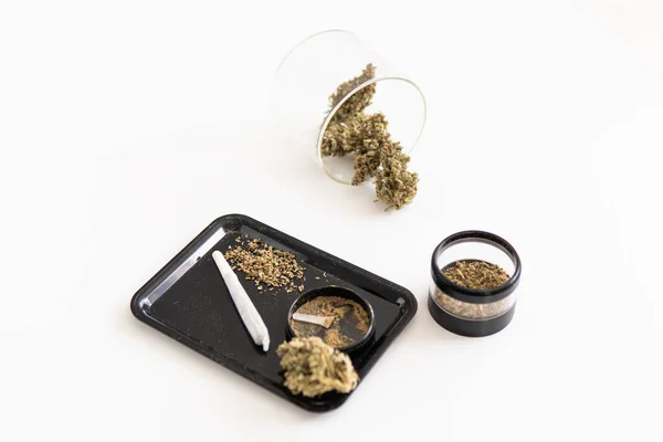Macinatore Germoglio Cannabis Foglie Erba Sul Cbd Germogli Thc Kief — Foto Stock