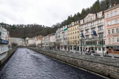 Vltava Nehri üzerindeki Charles Köprüsü. Prag manzarası. Prag 'ın Eski Şehir' deki detayları. Çek Cumhuriyeti .