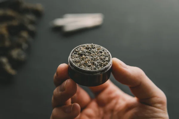 Fazer Charro Marijuana Conceito Consumo Cannabis Preparando Rolando Cannabis Maconha — Fotografia de Stock