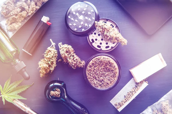 Legalização Cannabis Tubo Fumar Maconha Cbd Thc Broto — Fotografia de Stock
