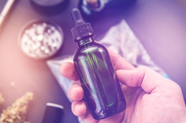 CBD kenevir yağı, kenevir ürünü, tıbbi marihuana