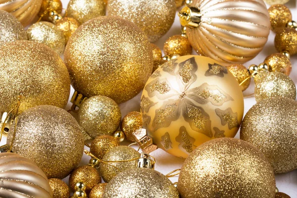 Palle Natale Gialle Decorazione Sfondo Bianco — Foto Stock