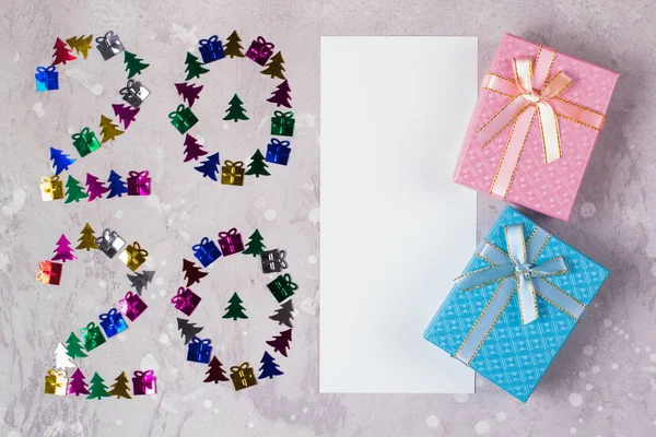 Yeni yıl süslemeleri. Üst te. Yeni Yıl 2020 konsepti.