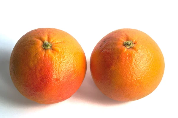 Pomelos Rojos Sobre Fondo Blanco — Foto de Stock