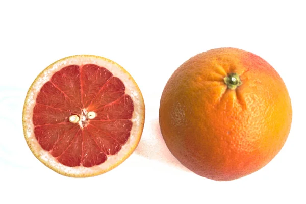 Červený Grapefruit Bílém Pozadí — Stock fotografie