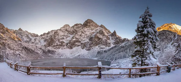 Tatra natuur berglandschap van Morskie oko — Stockfoto