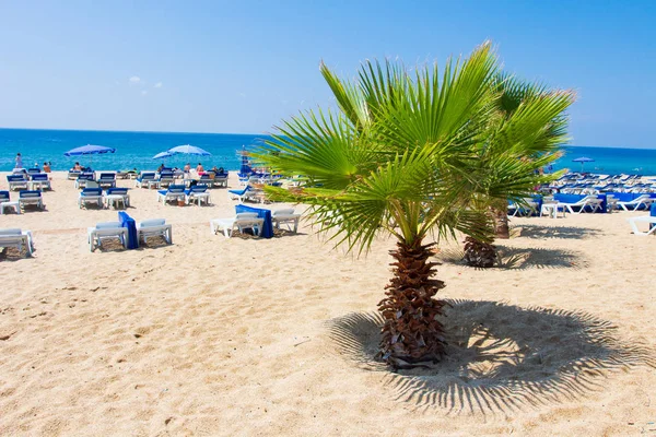 Praia de Alanya Kleopatra em resort de verão na Turquia — Fotografia de Stock