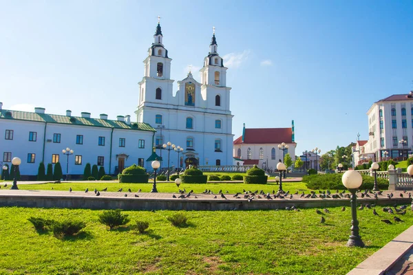 Catedral igreja ortodoxa em Minsk, Bielorrússia . — Fotografia de Stock