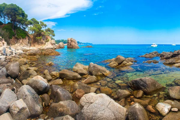 İspanya, Costa Brava. Lloret de Mar 'da deniz manzarası — Stok fotoğraf