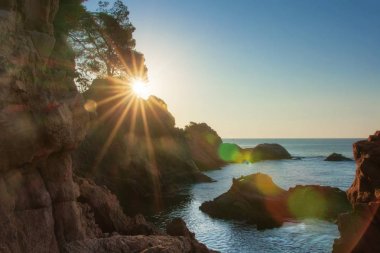 Ispanya 'da deniz kıyısında gündoğumu