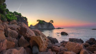 Costa Brava, Ispanya. Şafakta Lloret de Mar Sahili
