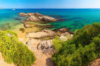İspanya'da deniz kıyısında Lloret de mar Santa Cristina plaj