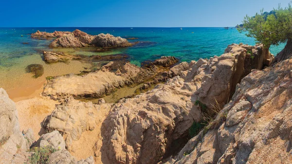 Gyönyörű tengerparti üdülőhely Santa Cristina in Lloret de Mar, Spai — Stock Fotó