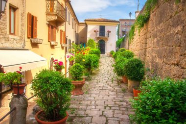 San Marino Sokağı. San Marino şehir manzarası. İtalya dönüm noktası