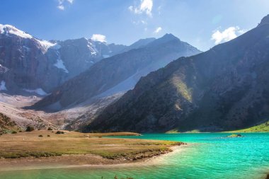 Fann dağları, Tajikis Kulikalon gölü güzel manzara