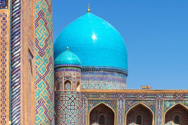 Semerkand mimarisi. Madrasa 'nın mimari dış görünüşü...