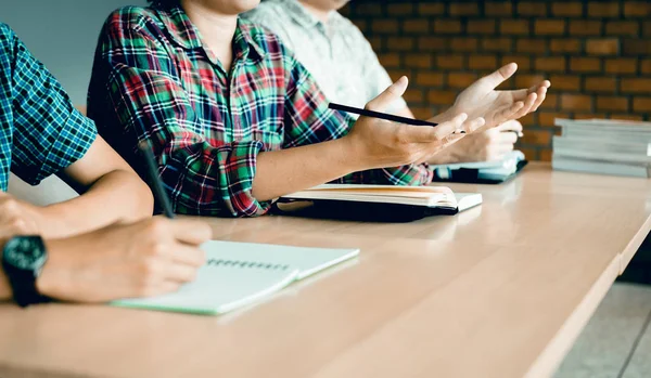 Group Asian Students Showing Hands Talking Question Teacher Class — Stock Photo, Image