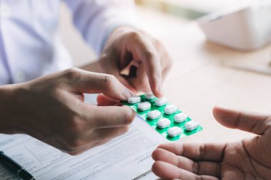 Doktor ilaç tablet için işaret ve özelliklerine giriş