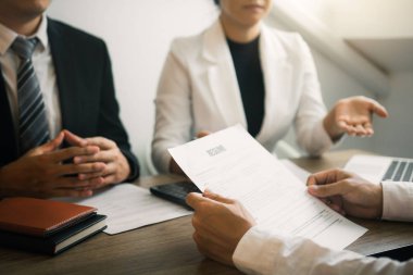 Görüşme odası iken personel özgeçmiş kura hazırlanıyor